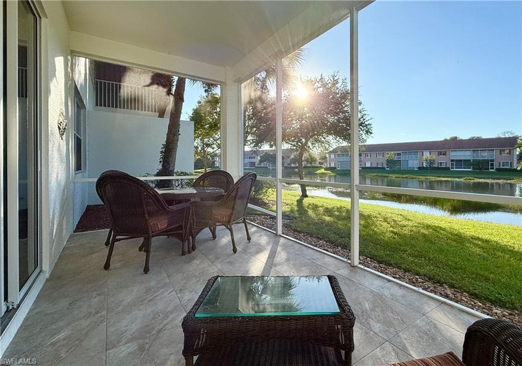 6817 Sterling Greens Dr 8, Naples, FL 34104-27