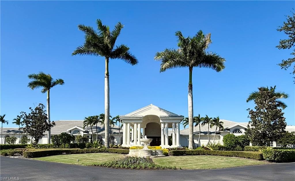 6817 Sterling Greens Dr 8, Naples, FL 34104-30
