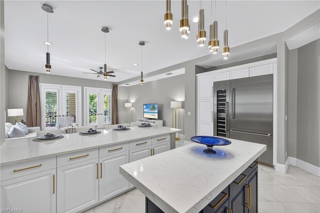 2830 Tiburon Blvd E 102, Naples, FL 34109-10