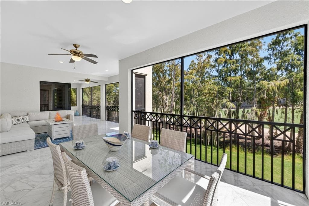 2830 Tiburon Blvd E 102, Naples, FL 34109-24