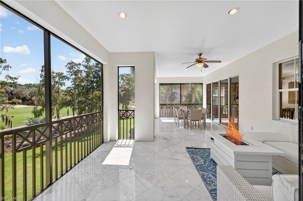 2830 Tiburon Blvd E 102, Naples, FL 34109-27