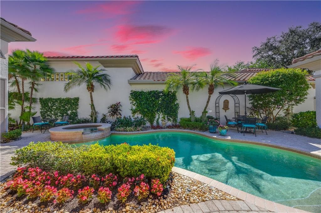 1268 Grand Isle Ct, Naples, FL 34108-22