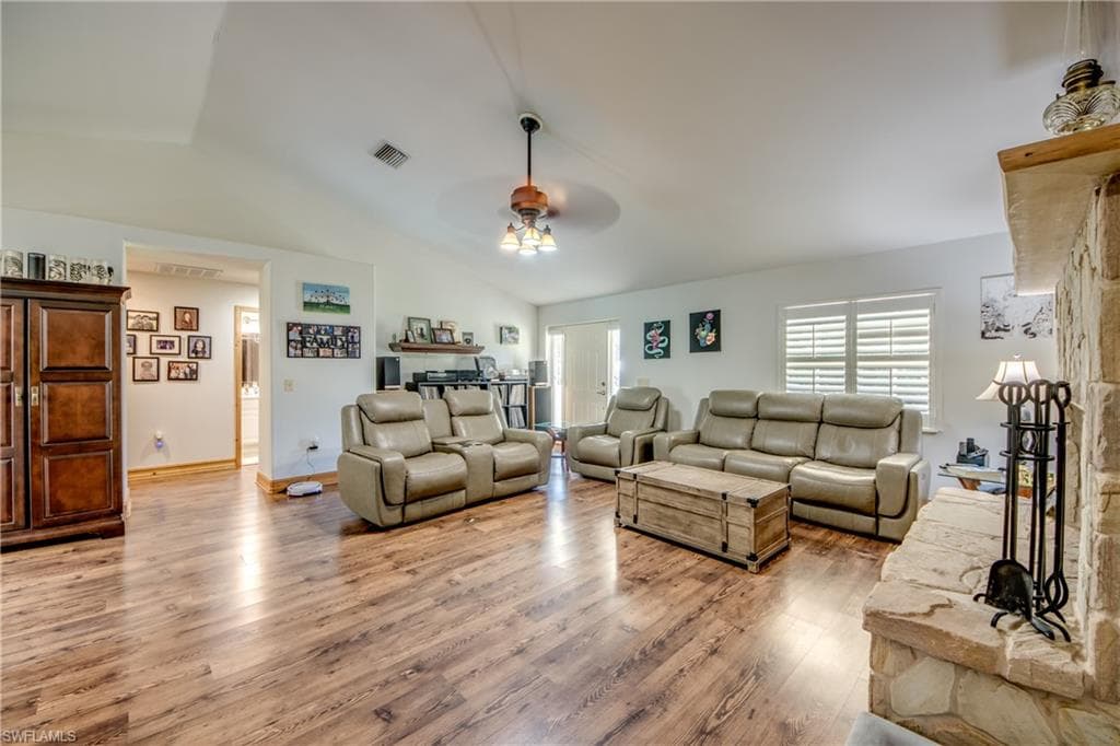 9081 Alena Ct, North Fort Myers, FL 33903-16