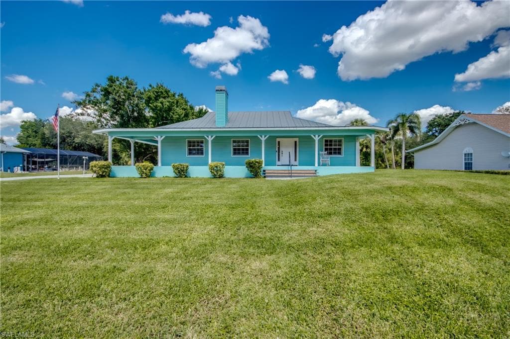 9081 Alena Ct, North Fort Myers, FL 33903-1