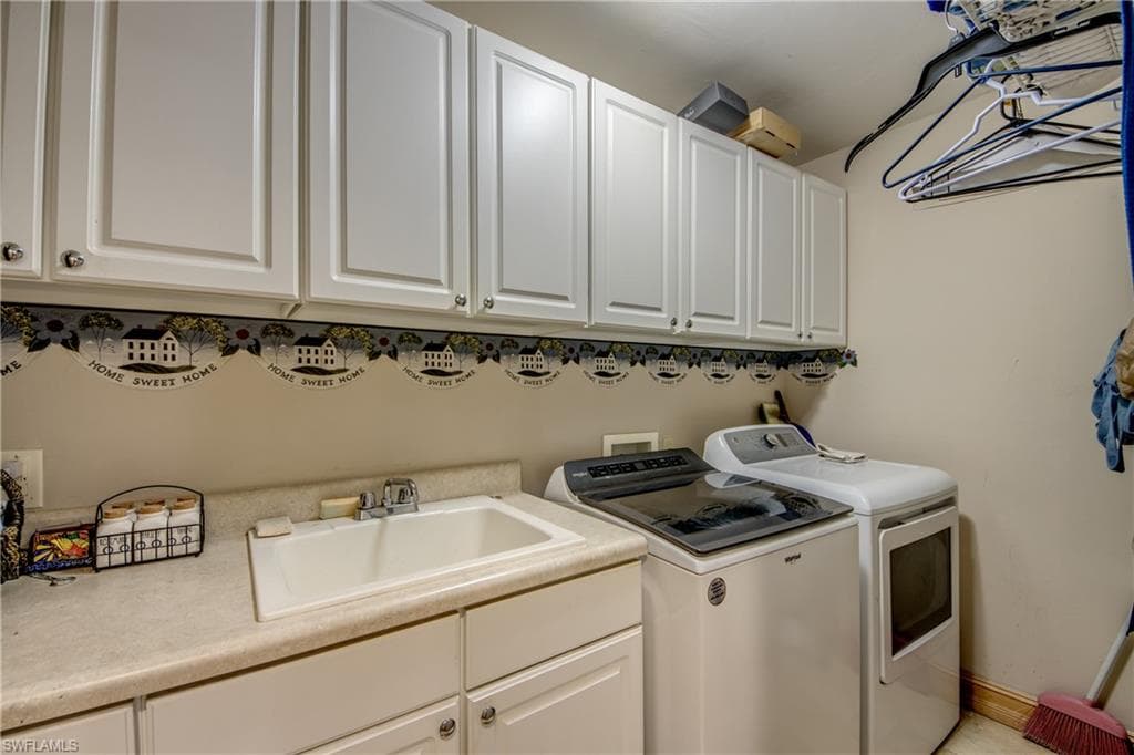 9081 Alena Ct, North Fort Myers, FL 33903-29