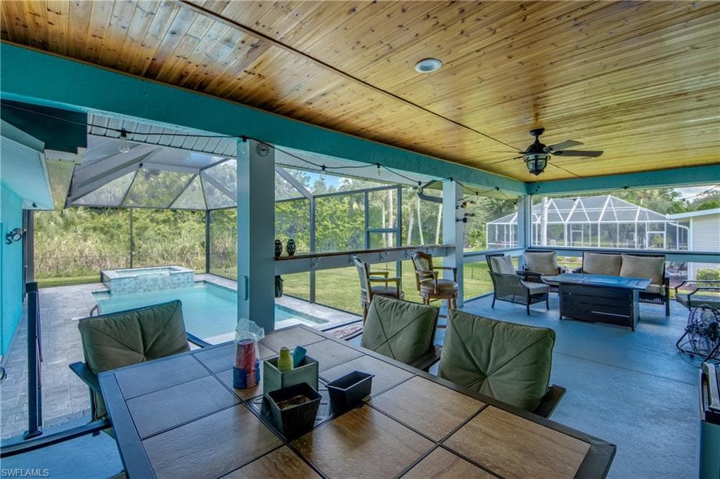 9081 Alena Ct, North Fort Myers, FL 33903-44