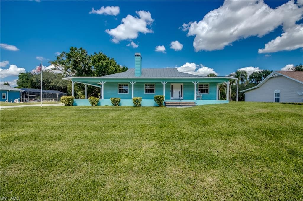 9081 Alena Ct, North Fort Myers, FL 33903-3