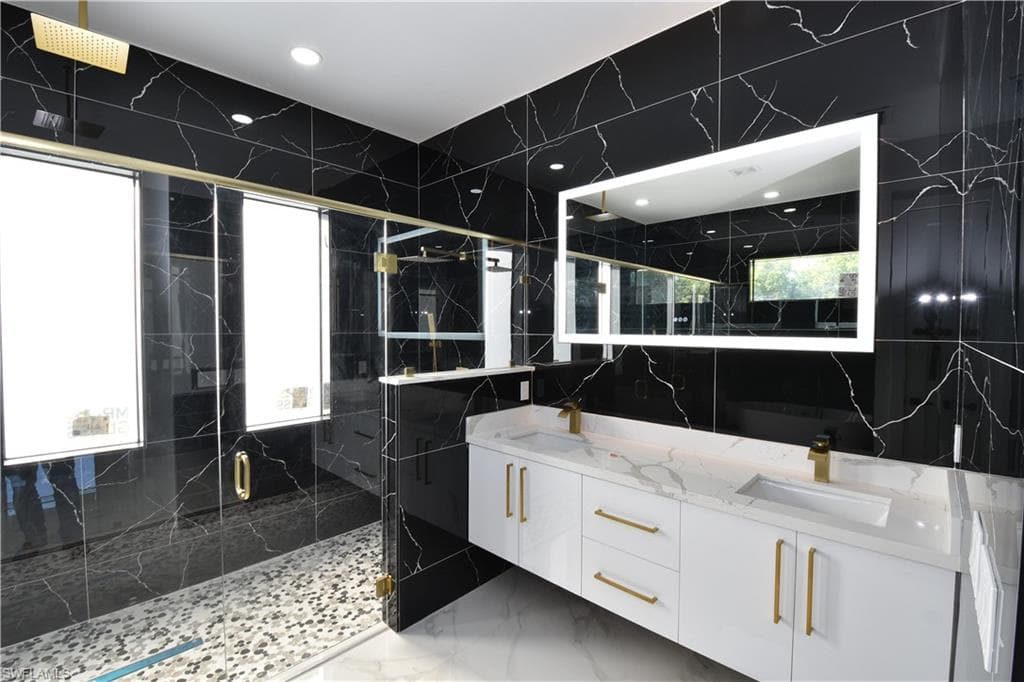 103 Scott Ave, Lehigh Acres, FL 33936-17