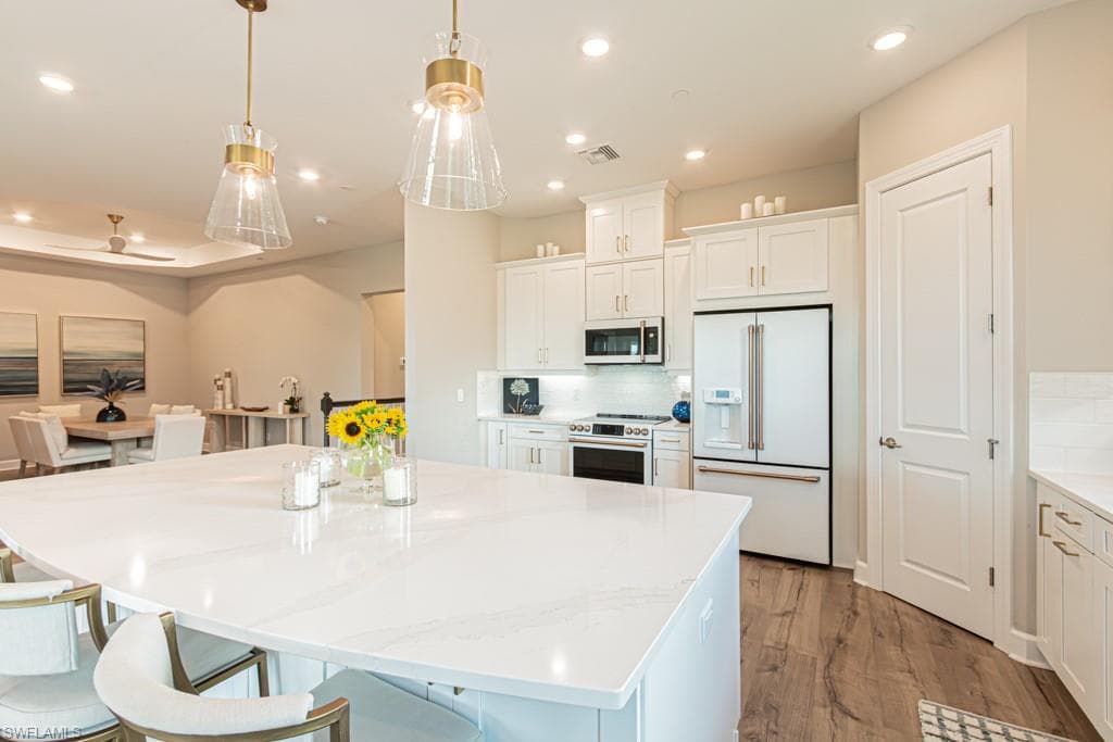 15248 Zeno Way 201, Naples, FL 34114-10