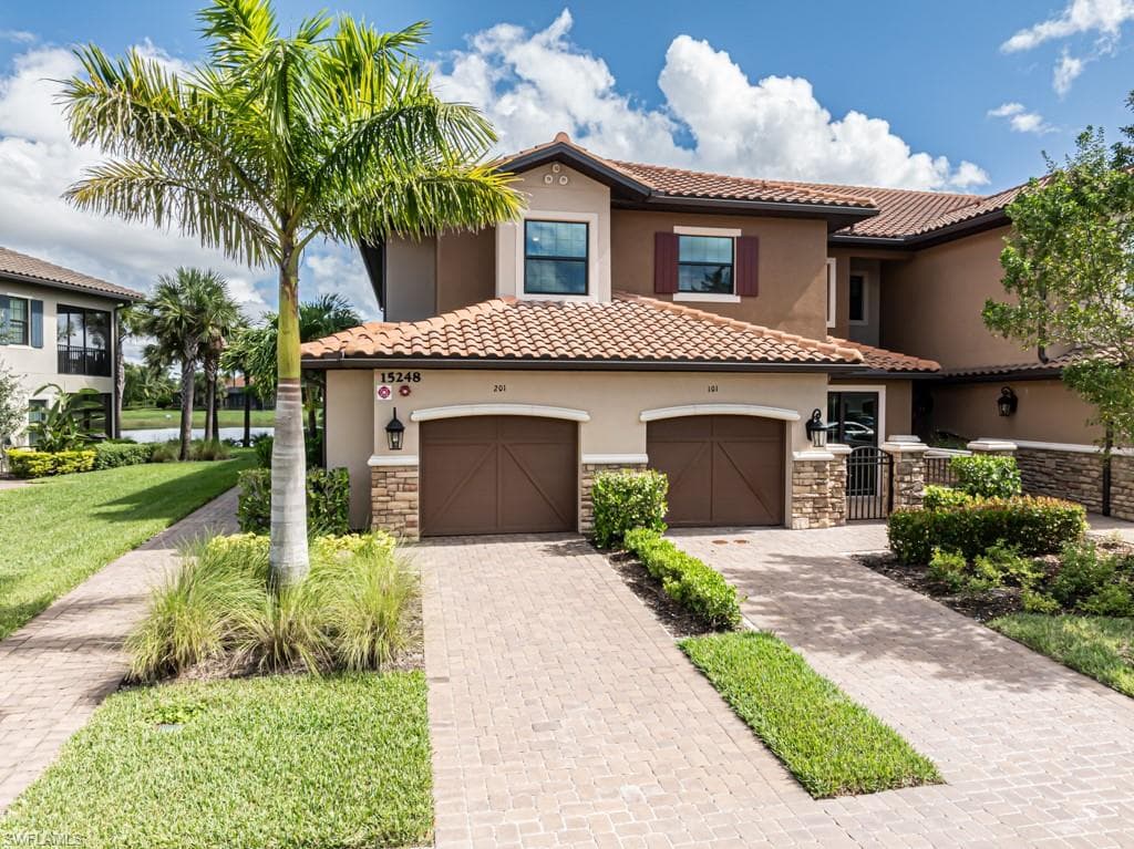 15248 Zeno Way 201, Naples, FL 34114-2