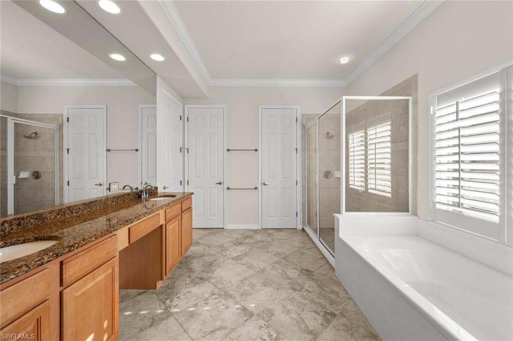 9094 Links Dr, Fort Myers, FL 33913-17