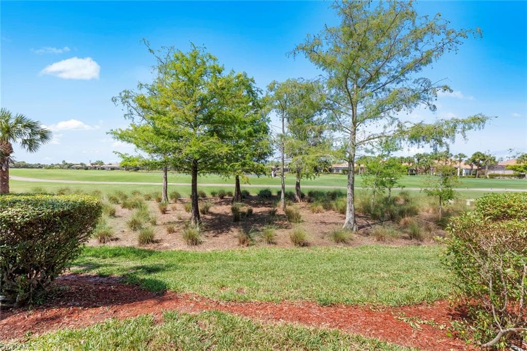 9094 Links Dr, Fort Myers, FL 33913-33