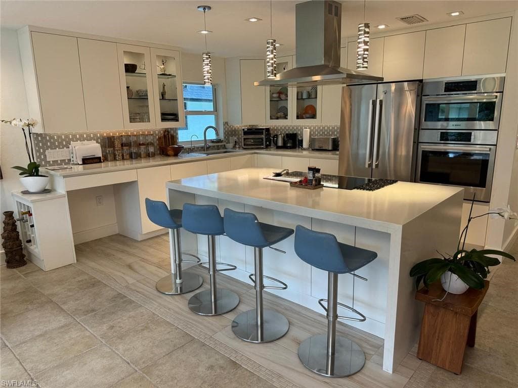 215 Lanchester Ct 44, Naples, FL 34112-9