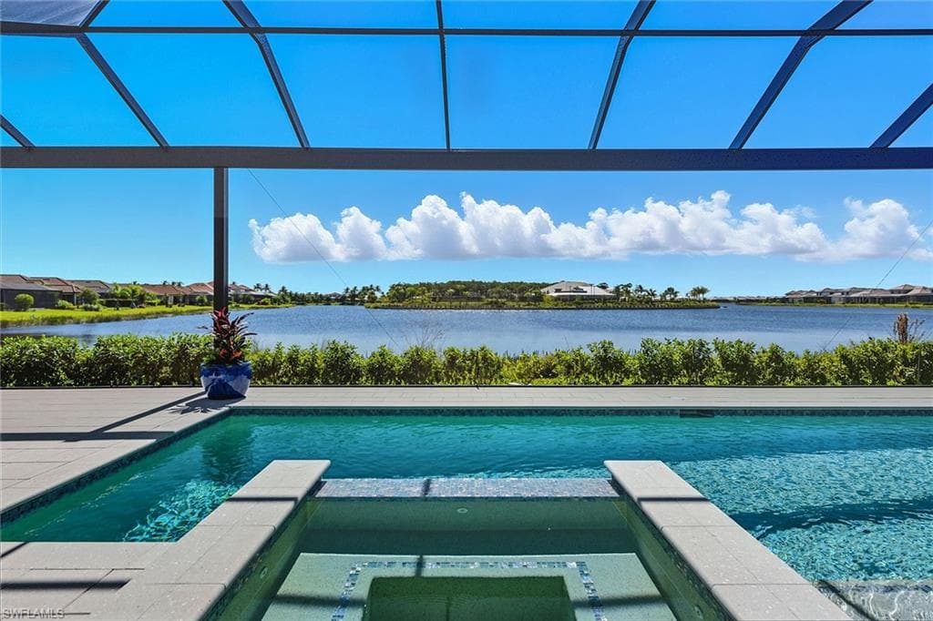 15326 Turin Dr, Naples, FL 34114-2