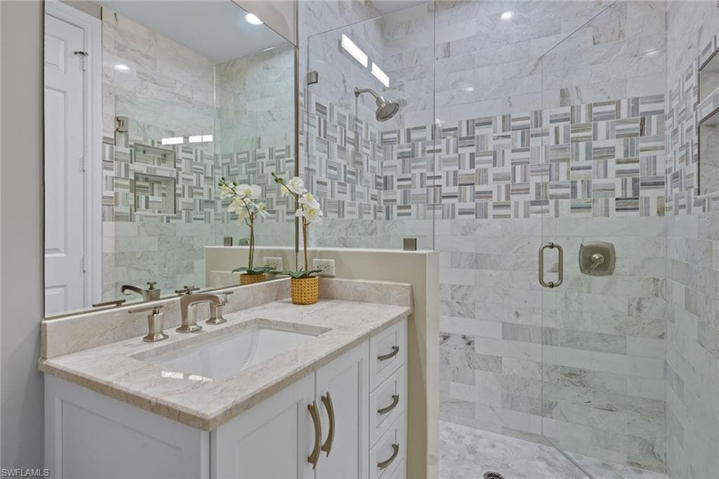 3705 Montreux Ln 104, Naples, FL 34114-19