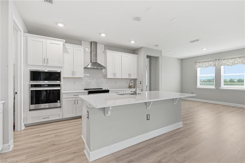 2055 Grove Dr, Naples, FL 34120-8