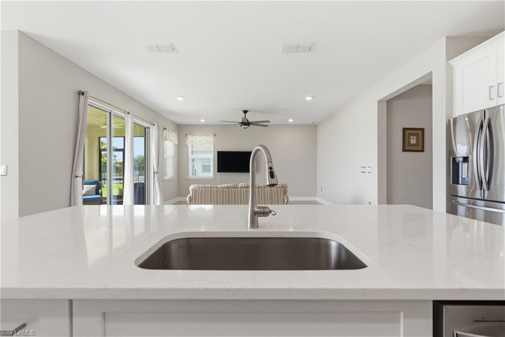 2055 Grove Dr, Naples, FL 34120-9