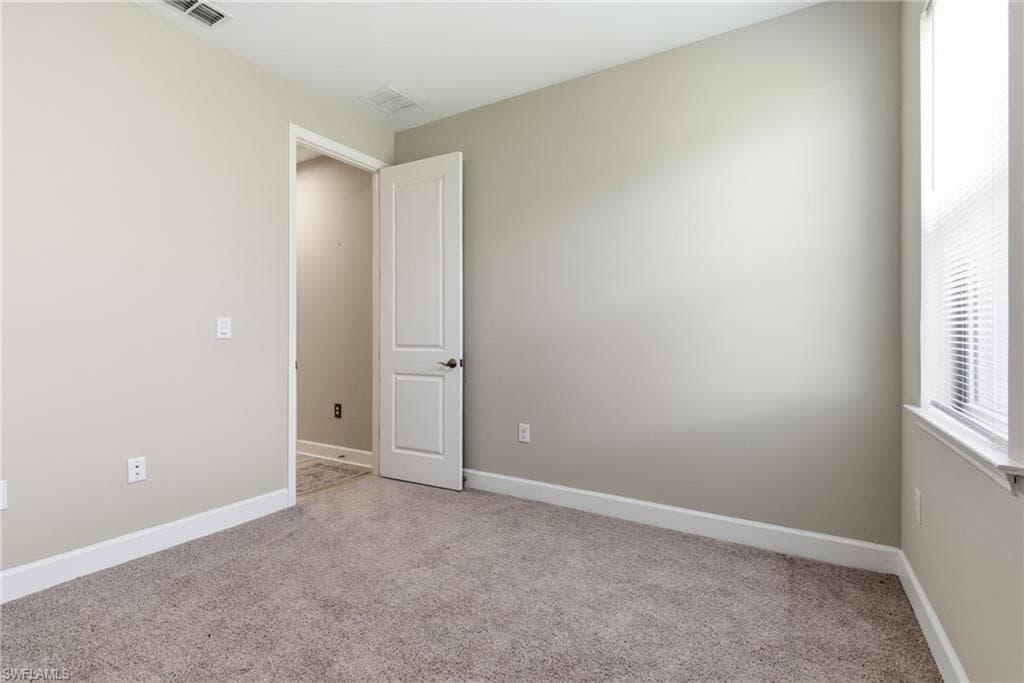 2055 Grove Dr, Naples, FL 34120-33