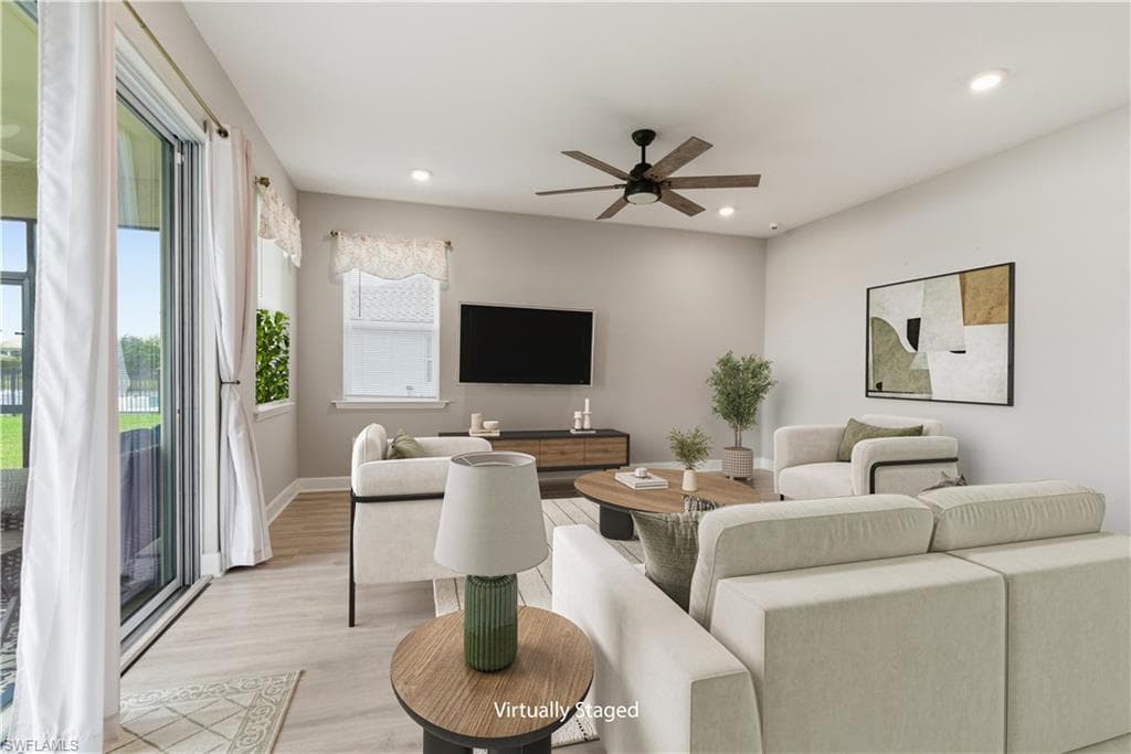 2055 Grove Dr, Naples, FL 34120-5