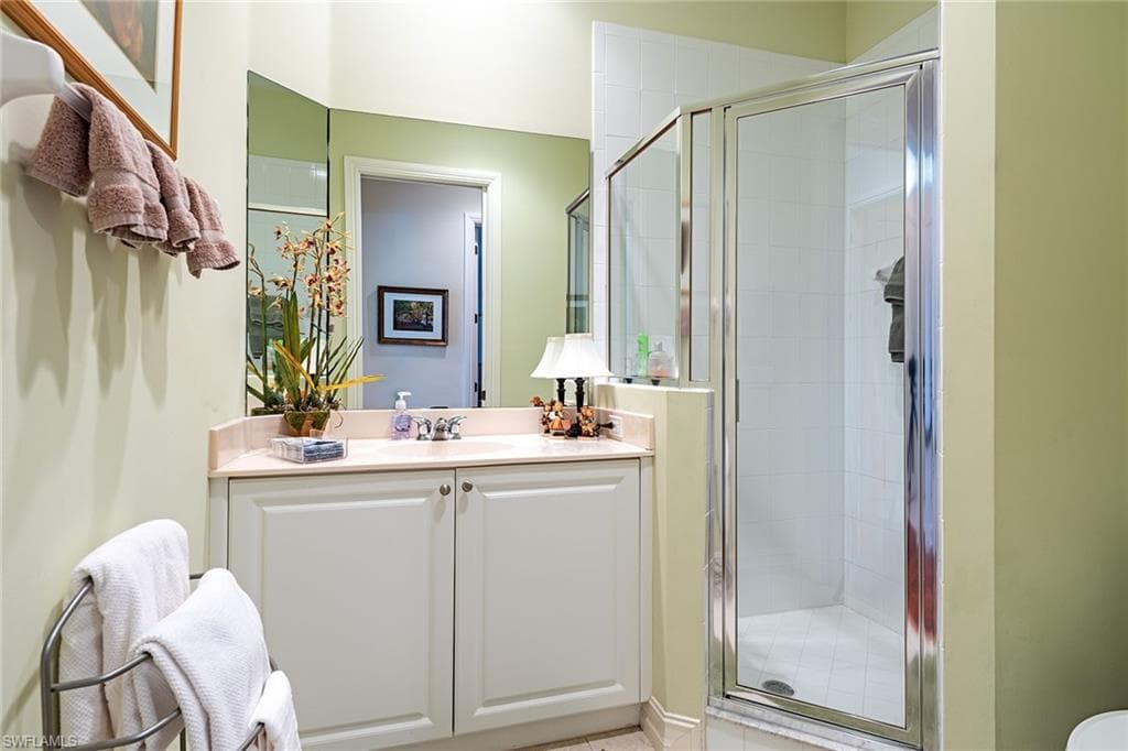 5005 Maxwell Cir 7-101, Naples, FL 34105-9