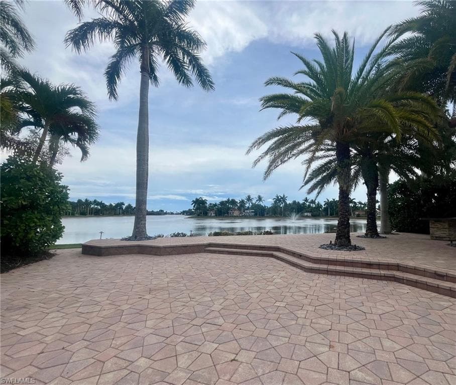 4931 Coach Ln, Naples, FL 34114-5