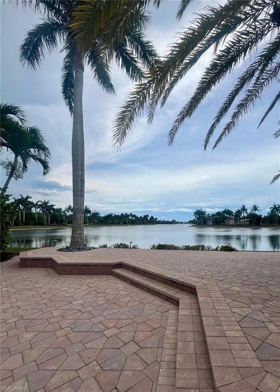 4931 Coach Ln, Naples, FL 34114-6