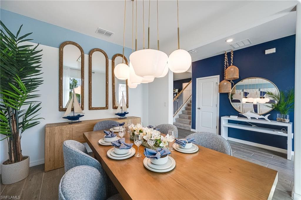 2318 Avocado Ln, Naples, FL 34120-14