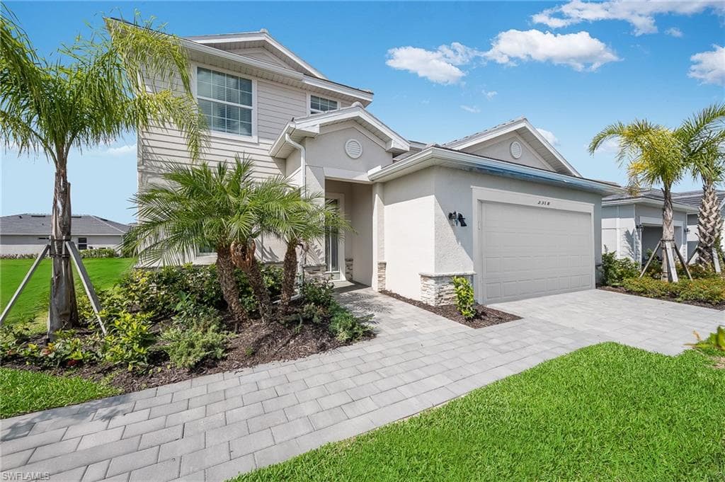 2318 Avocado Ln, Naples, FL 34120-39