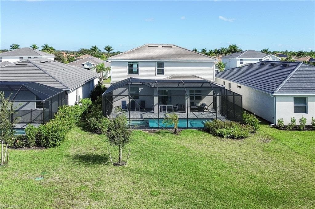 2318 Avocado Ln, Naples, FL 34120-40