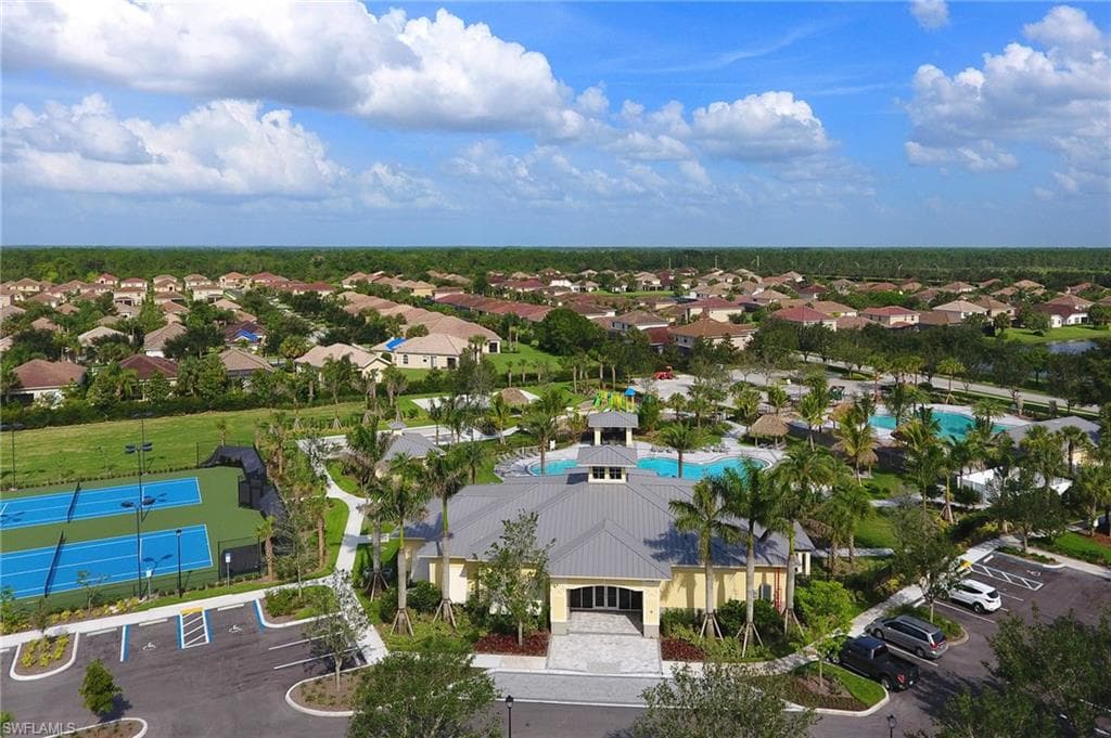 2318 Avocado Ln, Naples, FL 34120-43