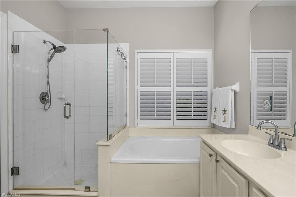 8816 Ventura Way, Naples, FL 34109-24