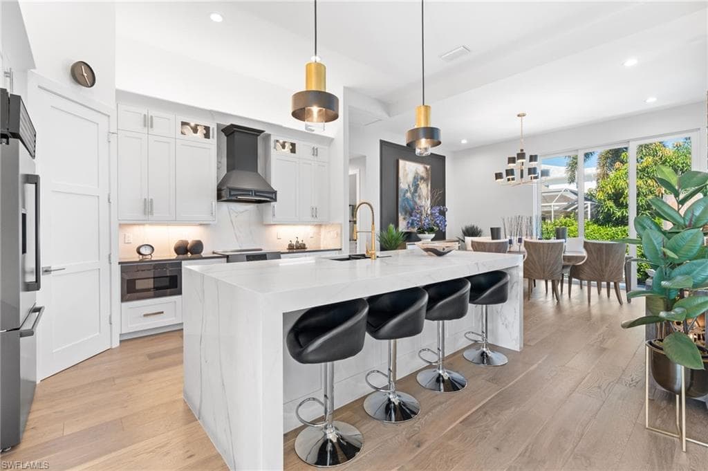 5 Covewood Ct, Marco Island, FL 34145-3