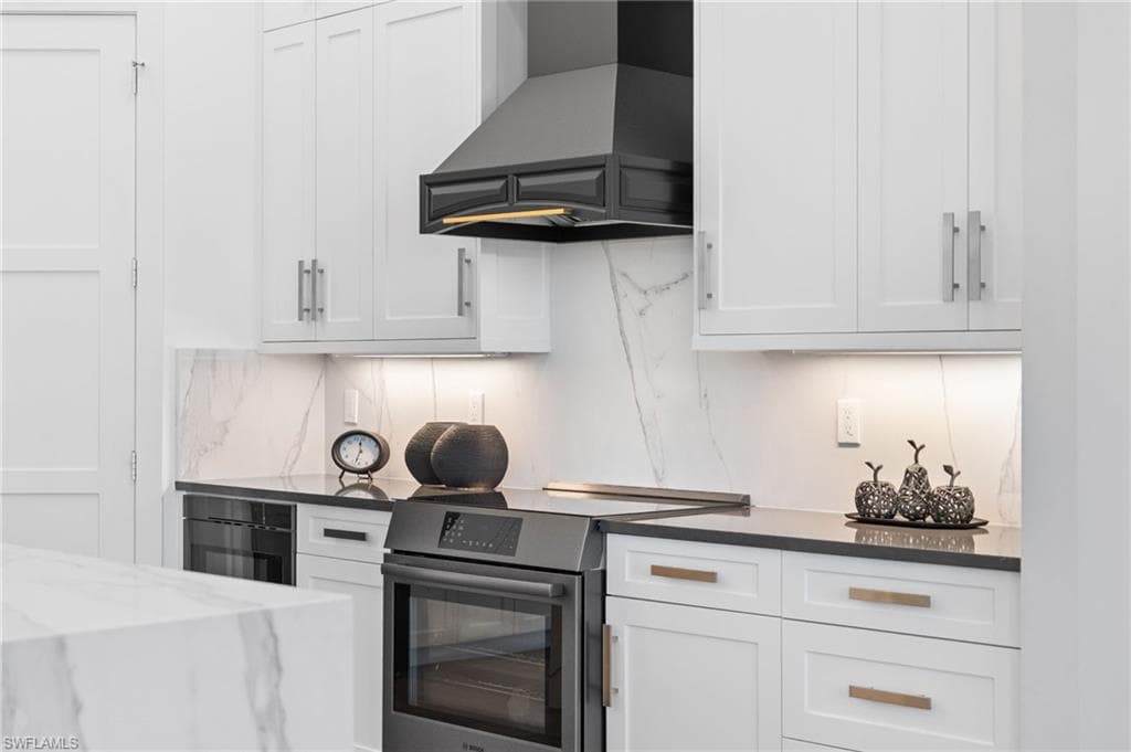 5 Covewood Ct, Marco Island, FL 34145-7