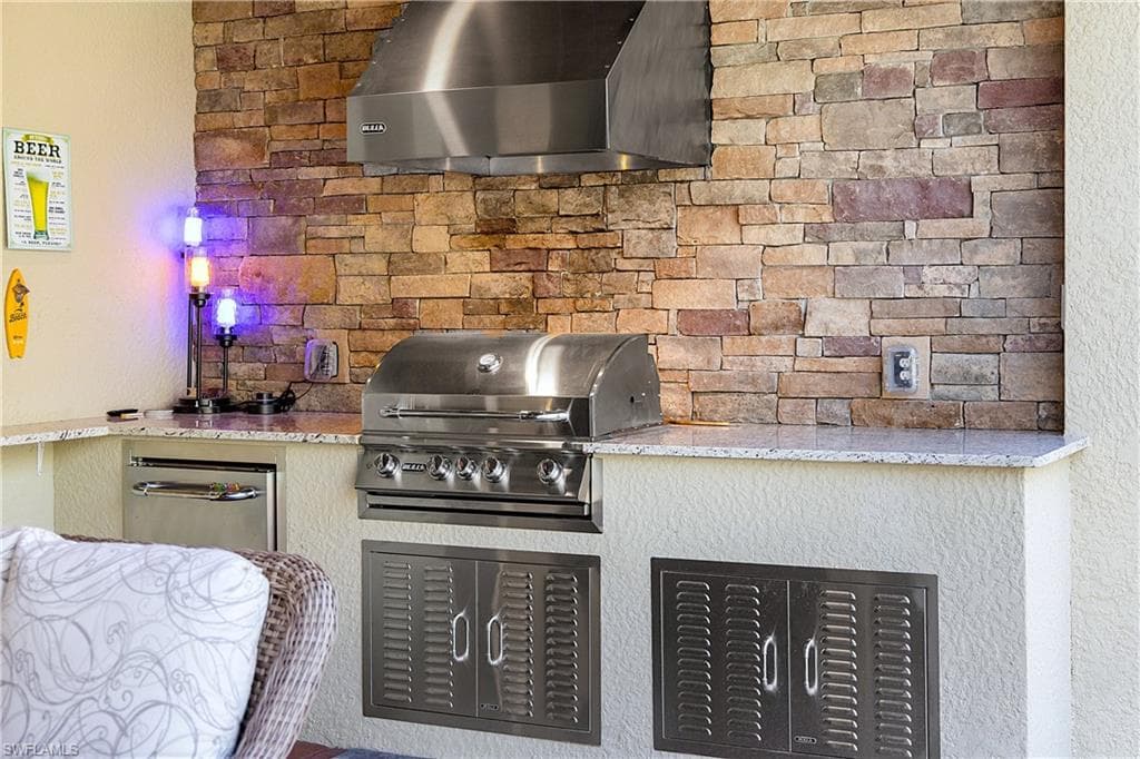 17240 Galway Run, Bonita Springs, FL 34135-12