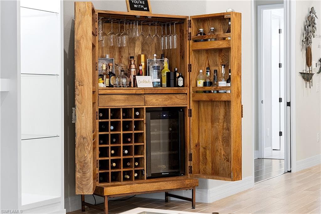 17240 Galway Run, Bonita Springs, FL 34135-31