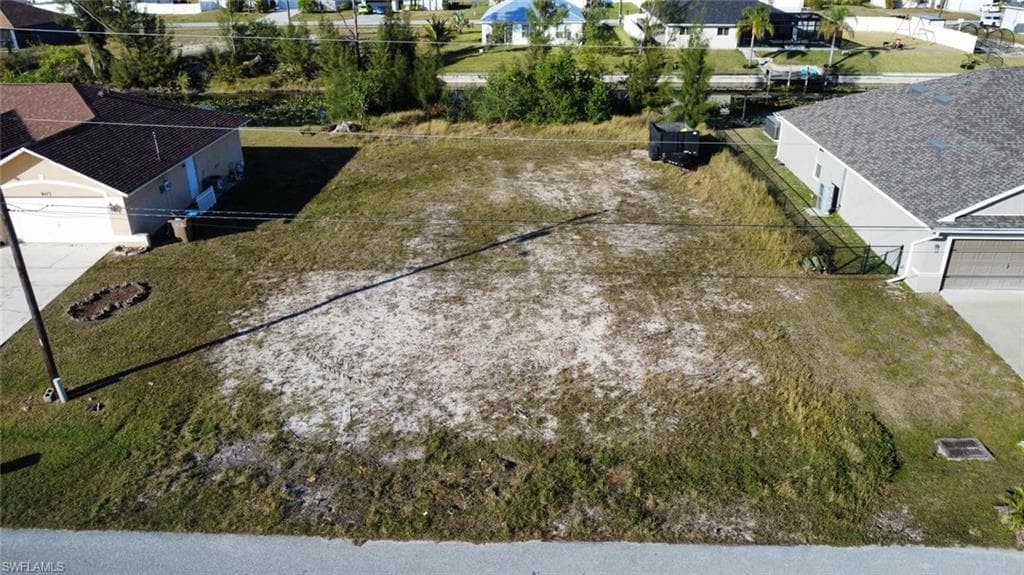 603 26th Ter, Cape Coral, FL 33914-2