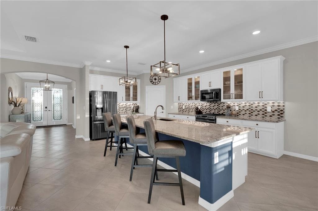 19816 Beechcrest Pl, Estero, FL 33928-8