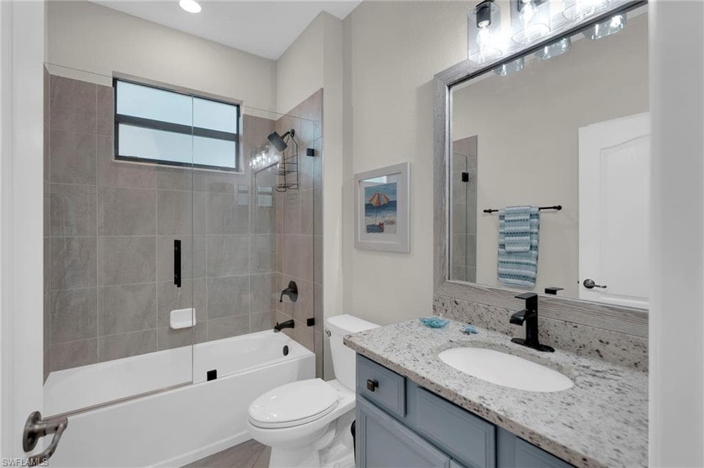 19816 Beechcrest Pl, Estero, FL 33928-21