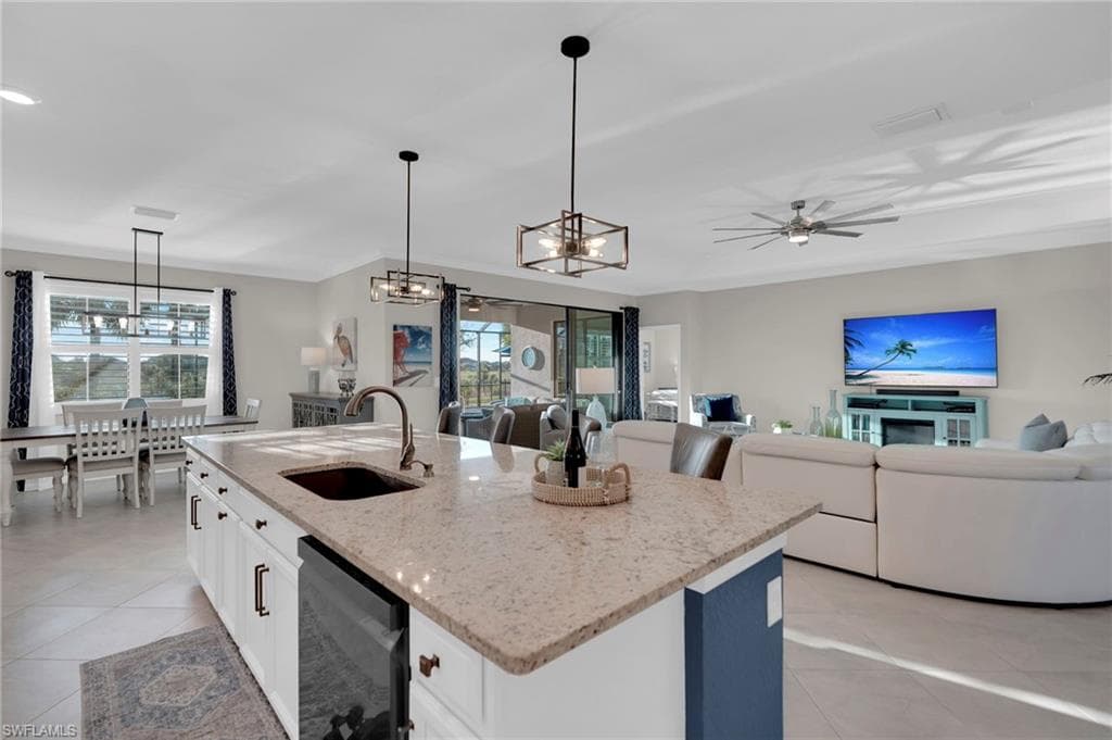 19816 Beechcrest Pl, Estero, FL 33928-3