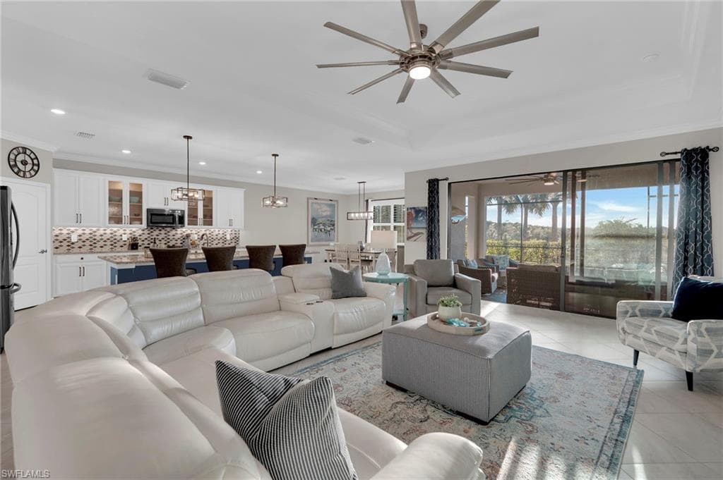 19816 Beechcrest Pl, Estero, FL 33928-4