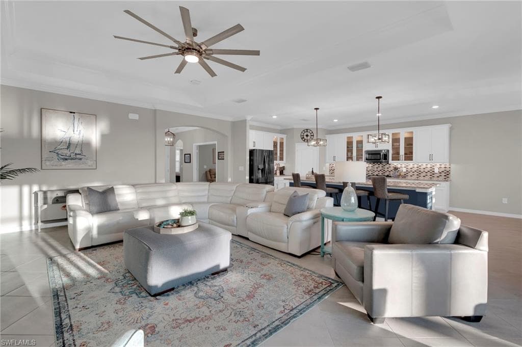 19816 Beechcrest Pl, Estero, FL 33928-6