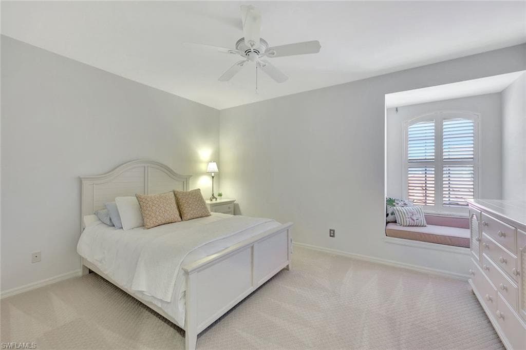 160 Waterside Cir 202, Marco Island, FL 34145-13