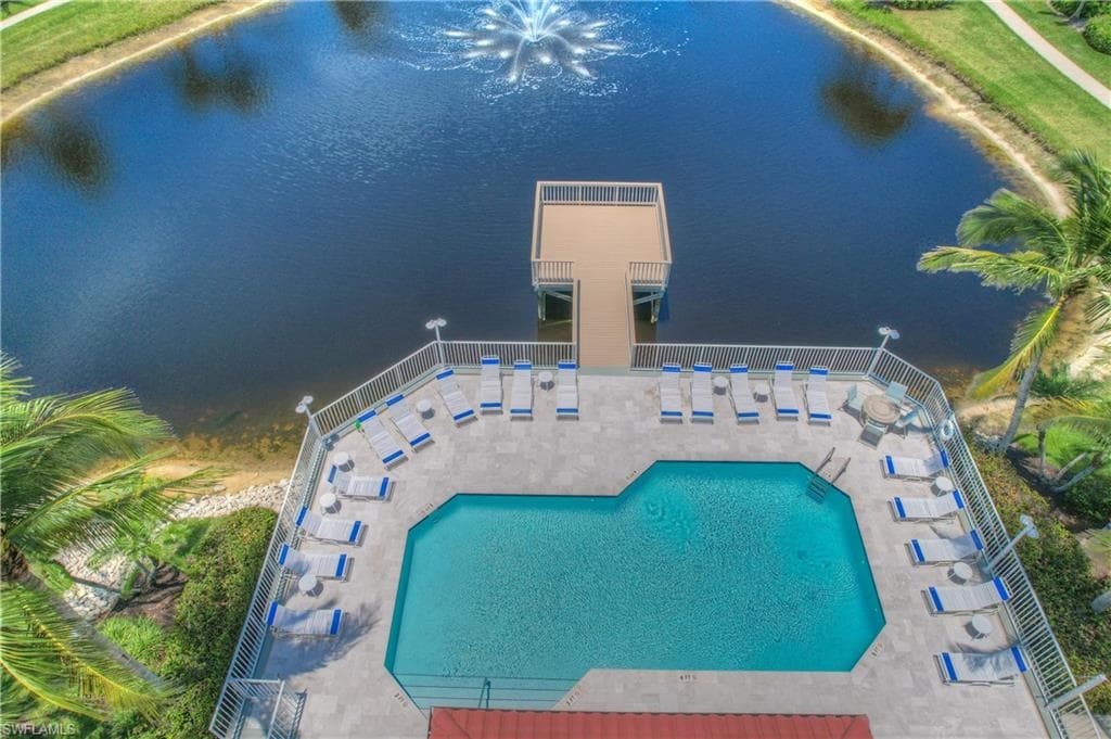 160 Waterside Cir 202, Marco Island, FL 34145-29
