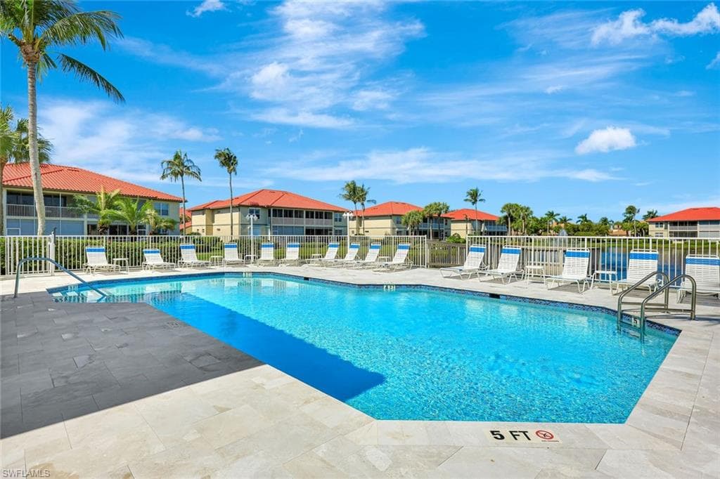 160 Waterside Cir 202, Marco Island, FL 34145-32