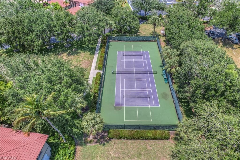 160 Waterside Cir 202, Marco Island, FL 34145-35