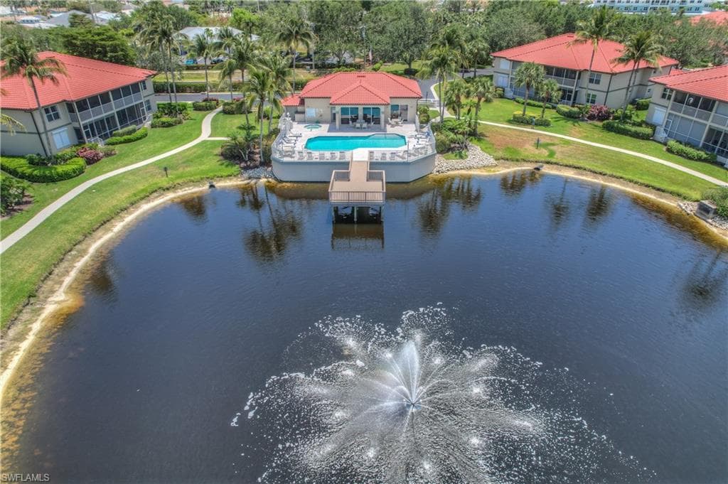 160 Waterside Cir 202, Marco Island, FL 34145-40