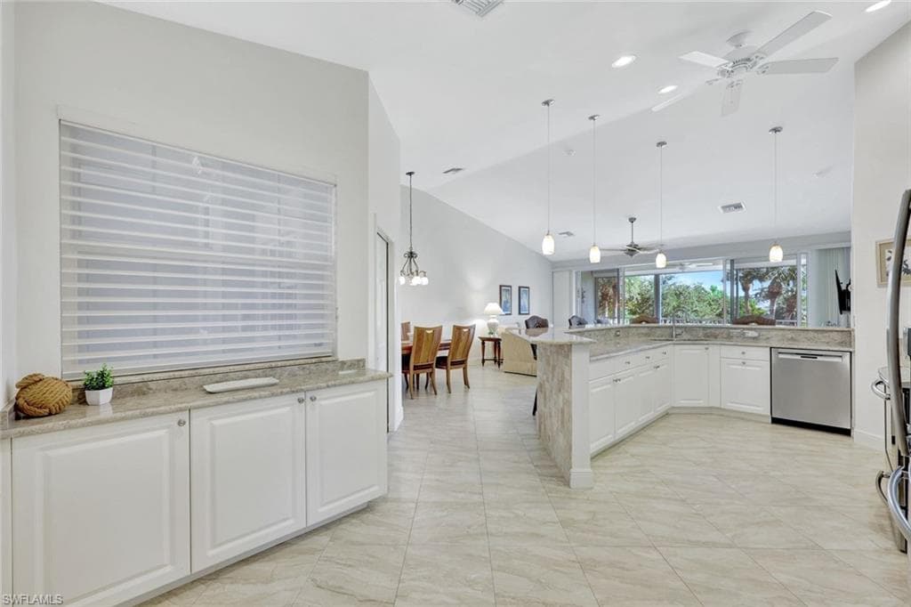 160 Waterside Cir 202, Marco Island, FL 34145-7