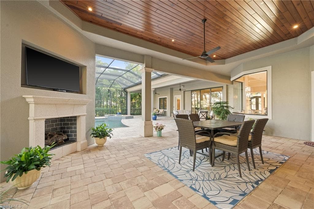 3987 Brynwood Dr, Naples, FL 34119-30