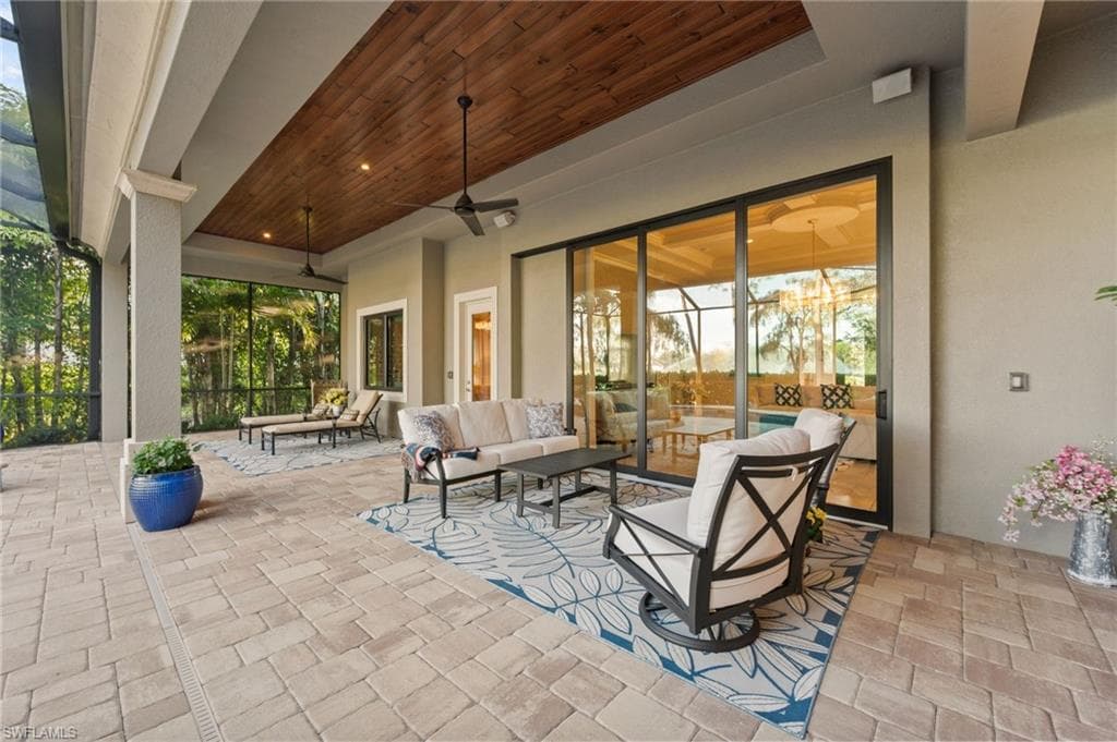 3987 Brynwood Dr, Naples, FL 34119-31