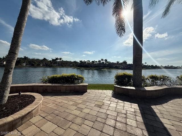 4801 Corian Ct, Naples, FL 34114-11